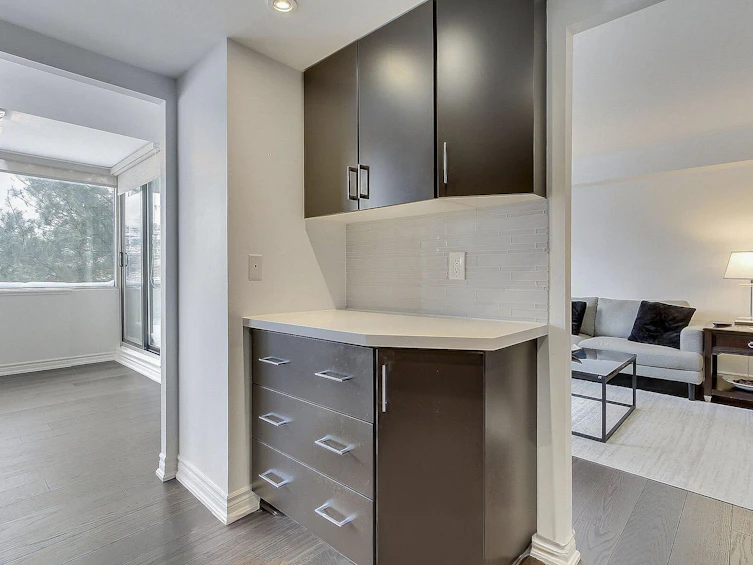 301-40 Harding Boulevard W, Richmond Hill, ON, L4C 9S5 - 14