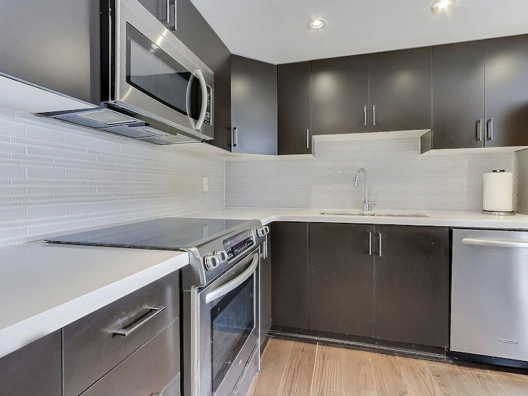 301-40 Harding Boulevard W, Richmond Hill, ON, L4C 9S5 - 13