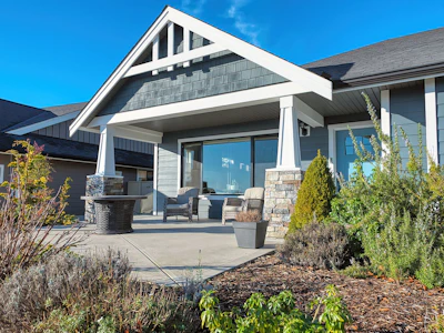 5537 Peregrine Crescent - 3
