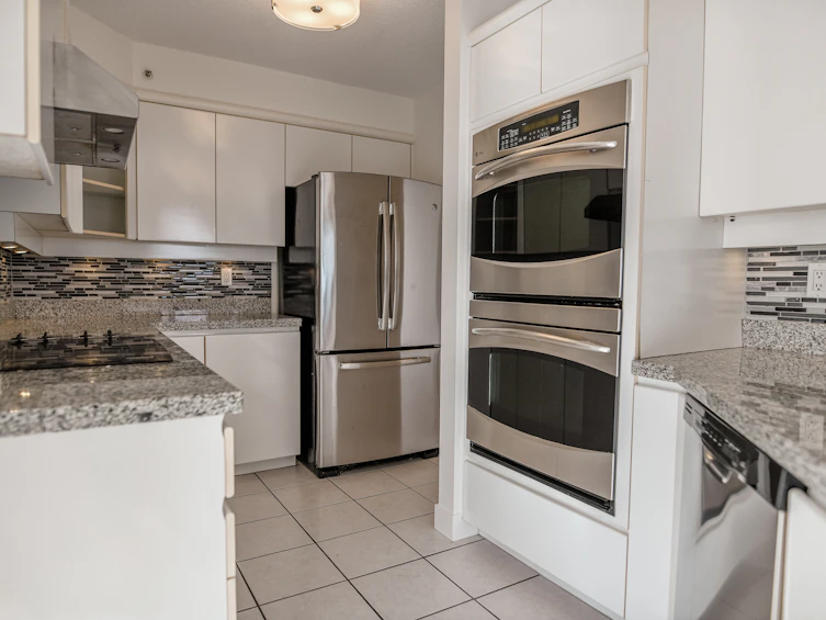 15B-338 Taylor Way, West Vancouver, BC, V7T 2Y1 - 15