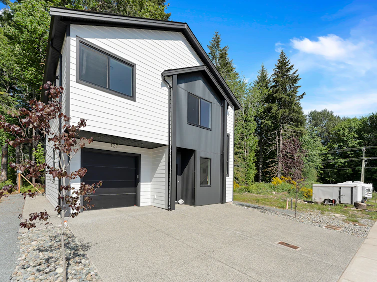 127 Heritage Creek Drive, Lake Cowichan, BC, V0R 2G0 - 2