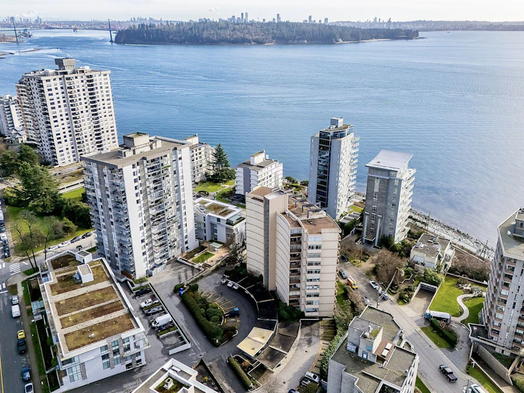 105-2135 Argyle Avenue, West Vancouver, BC, V7V 1A5 - 30