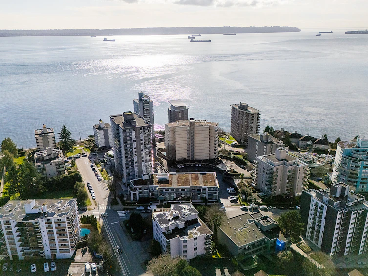 105-2135 Argyle Avenue, West Vancouver, BC, V7V 1A5 - 29
