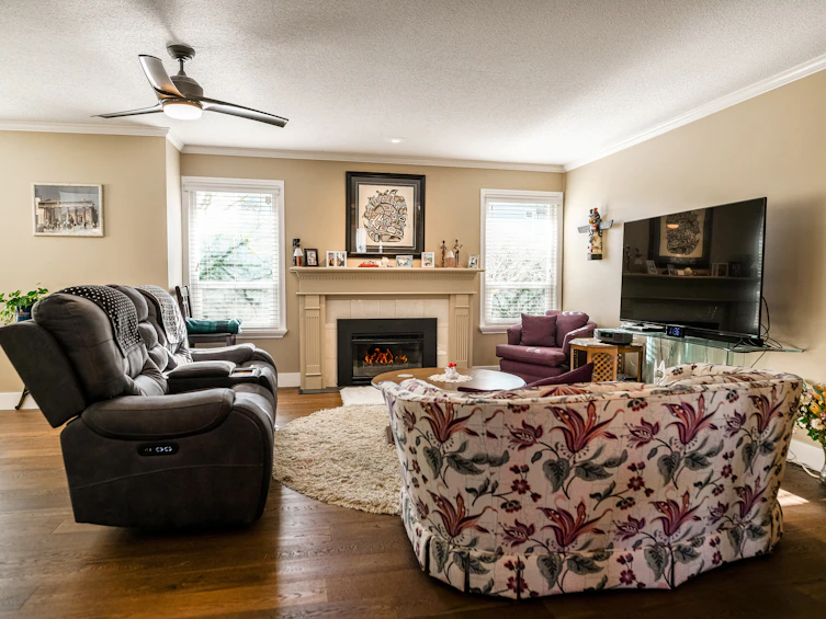 101-15121 19 Avenue, Surrey, BC, V4A 8J3 - 14