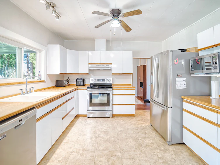 1106 A B Gladwin Trail Road, Roberts Creek, BC, V0N 2W4 - 18