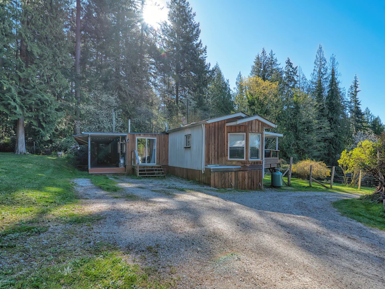 1106 A B Gladwin Trail Road, Roberts Creek, BC, V0N 2W4 - 30