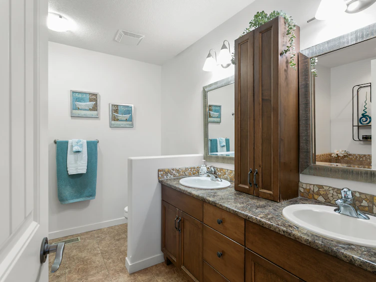 5074 Windsong Crescent, Kelowna, BC, V1W 5B5 - 37