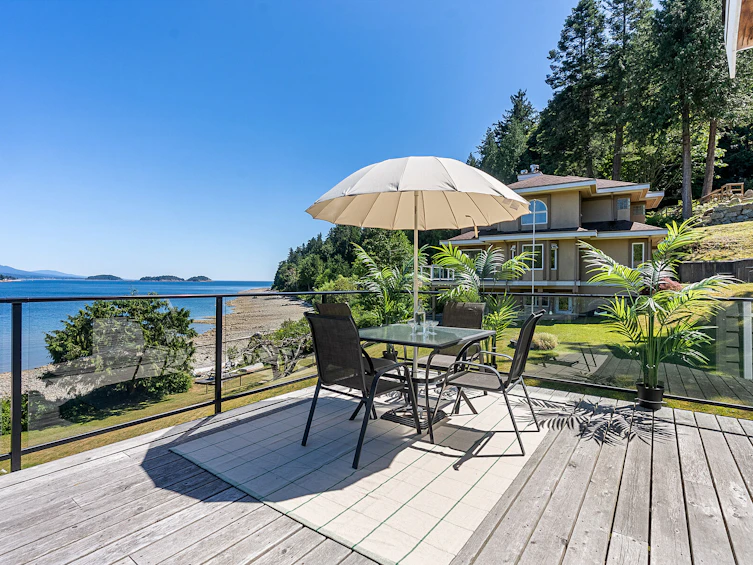 7653 Redrooffs Road, Halfmoon Bay, BC, V7Z 1C4 - 2