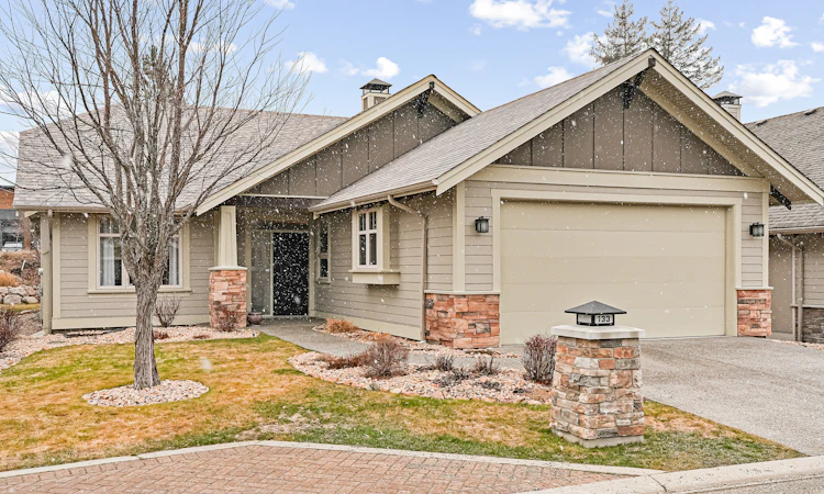 133 Mashie Crescent