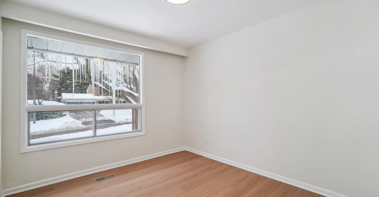 201 Fenn Avenue, Toronto, ON, M2P 1Y1 - 9