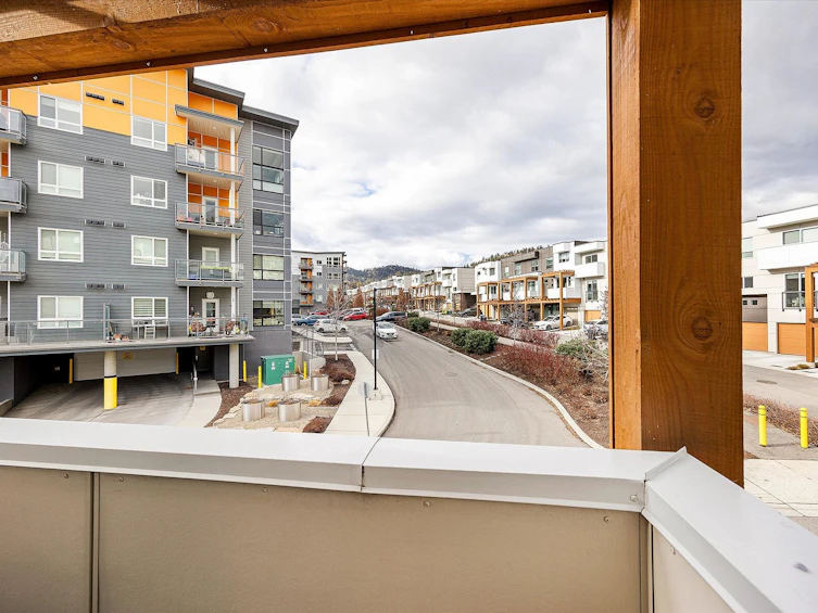 720 Valley 48 Road, Kelowna, BC, V1V 0E1 - 16