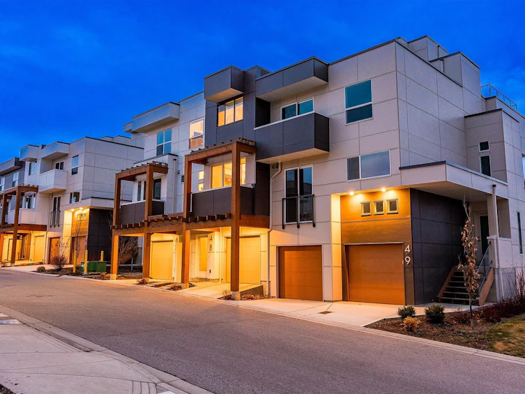 720 Valley 48 Road, Kelowna, BC, V1V 0E1 - 2