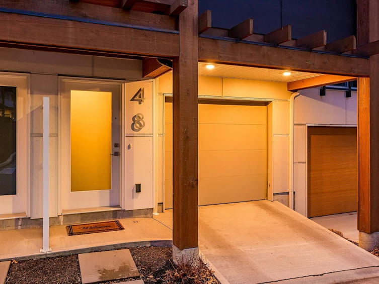 720 Valley 48 Road, Kelowna, BC, V1V 0E1 - 3