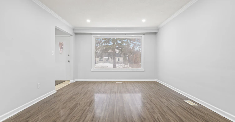 upper-957 Beechwood Avenue, Mississauga, ON, L5G 4E3 - 6