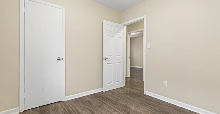 upper-957 Beechwood Avenue, Mississauga, ON, L5G 4E3 - 9