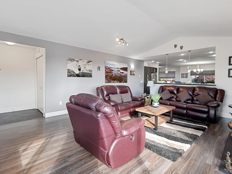 6252 Oracle Road, Sechelt, BC, V7Z 0N7 - 15