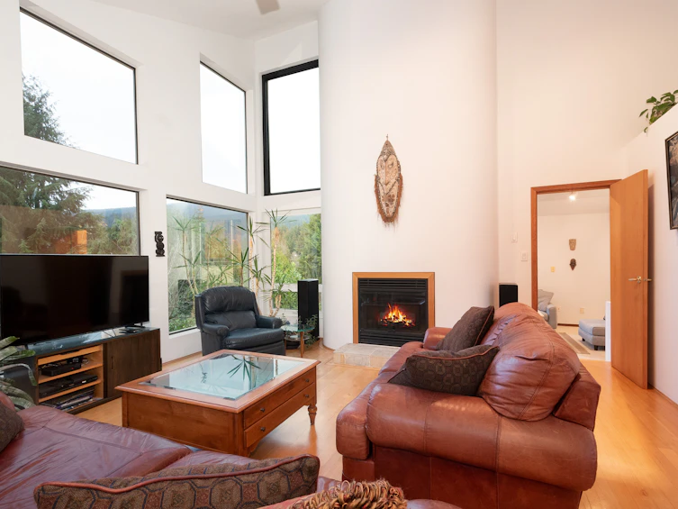 1605 Lockehaven Road, North Vancouver, BC, V7G 2H3 - 4