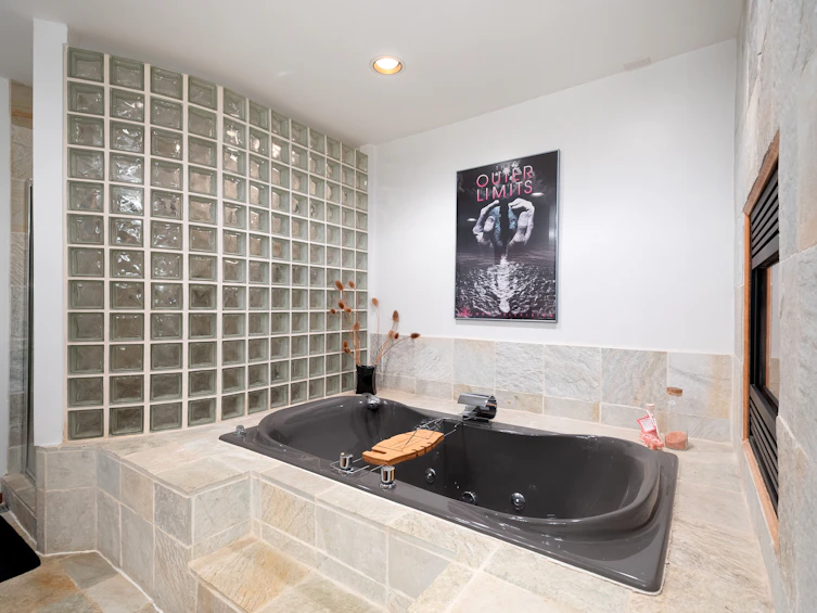 1605 Lockehaven Road, North Vancouver, BC, V7G 2H3 - 30