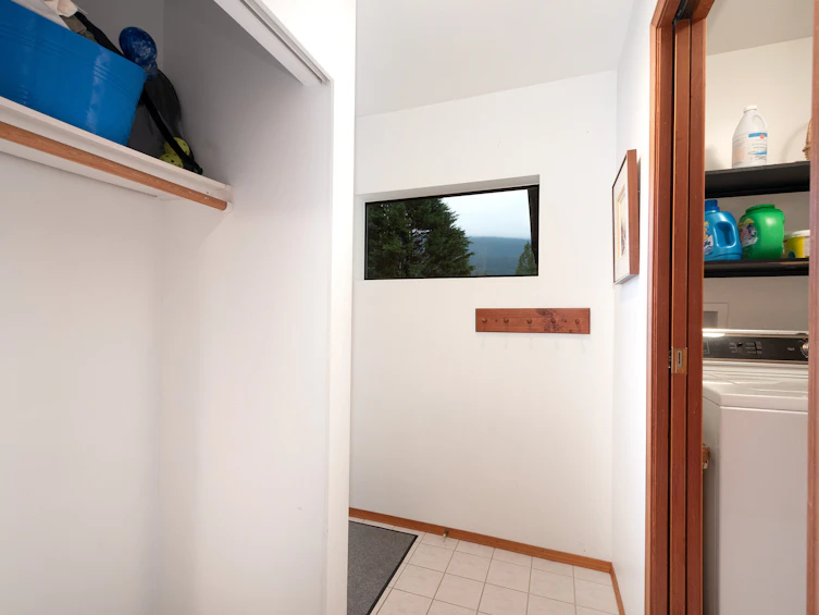 1605 Lockehaven Road, North Vancouver, BC, V7G 2H3 - 37