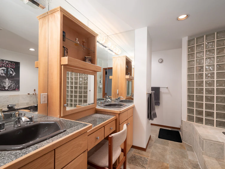 1605 Lockehaven Road, North Vancouver, BC, V7G 2H3 - 28