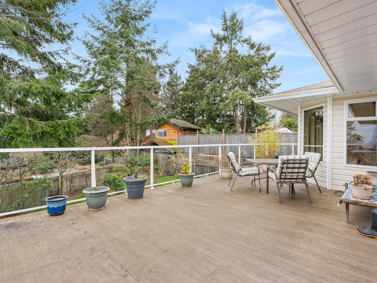 4967 Laurel Avenue, Sechelt, BC, V7Z 0B7 - 27
