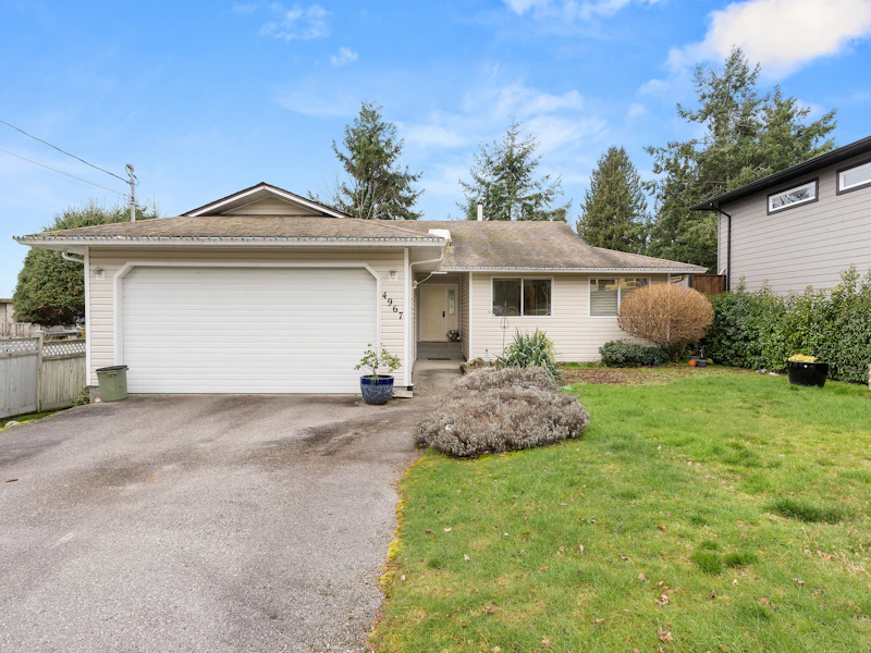 4967 Laurel Avenue, Sechelt BC
