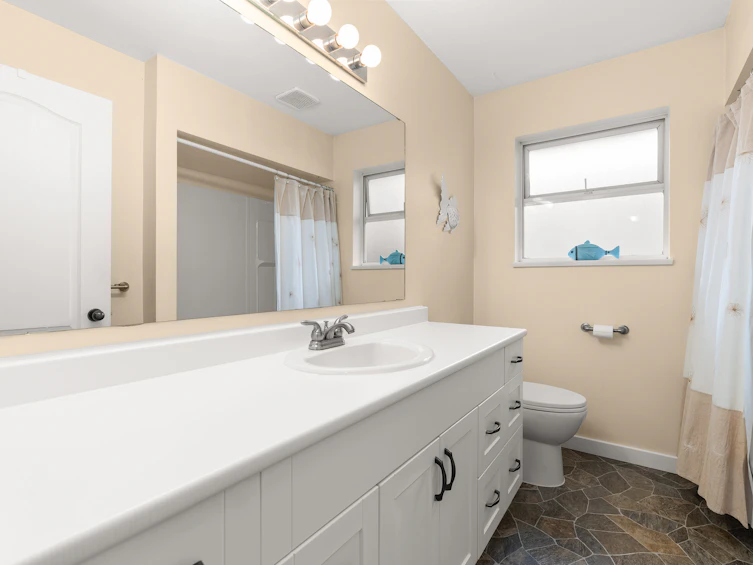 4967 Laurel Avenue, Sechelt, BC, V7Z 0B7 - 22