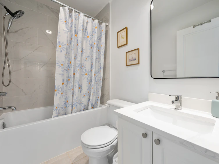 1-8581 Jellicoe Street, Vancouver, BC, V5S 4T5 - 23