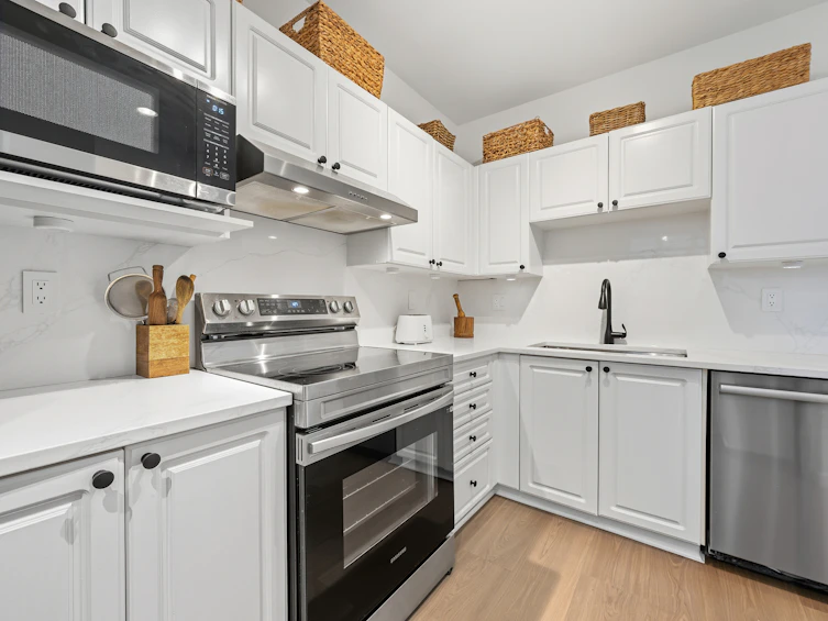 1-8581 Jellicoe Street, Vancouver, BC, V5S 4T5 - 11