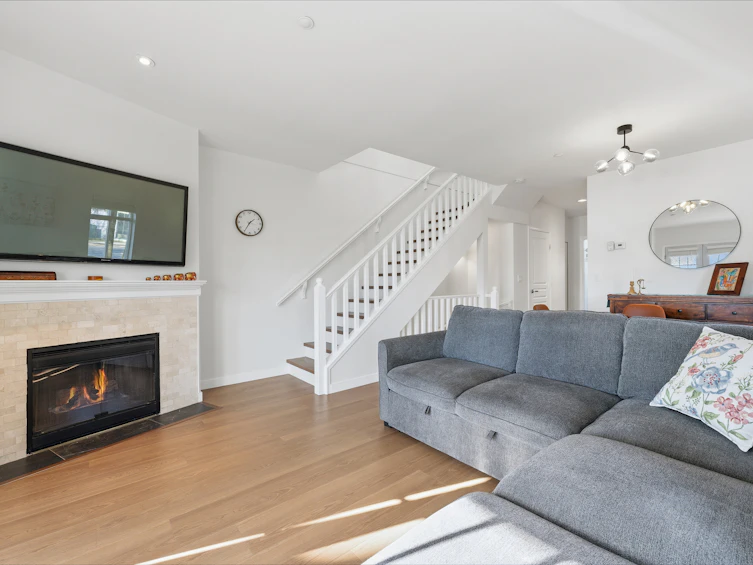 1-8581 Jellicoe Street, Vancouver, BC, V5S 4T5 - 18