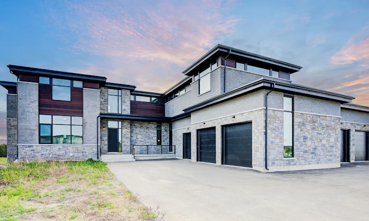 6 Sugarbush Court