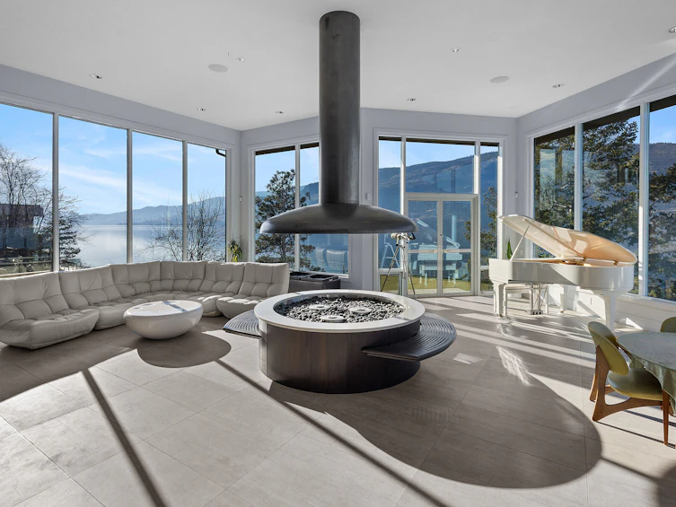 2100 Dewdney Road, Kelowna, BC, V1V 2C3 - 19
