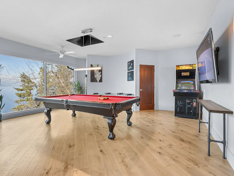 2100 Dewdney Road, Kelowna, BC, V1V 2C3 - 32