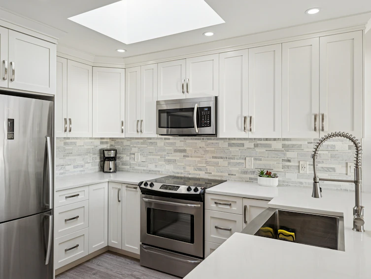 305-175 W 4th Street, North Vancouver, BC, V7M 1H6 - 11