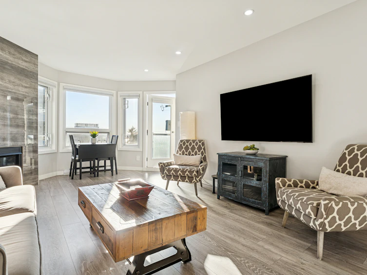305-175 W 4th Street, North Vancouver, BC, V7M 1H6 - 4