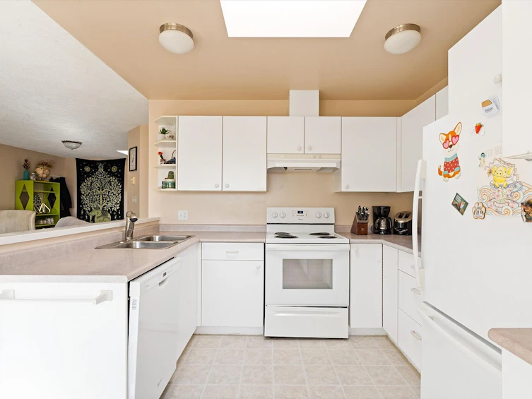 408-1025 Meares Street, Victoria, BC, V8V 3J7 - 4
