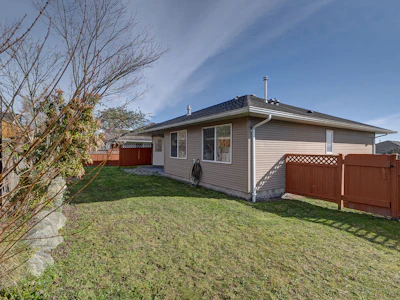 5683 Emily Way - 2