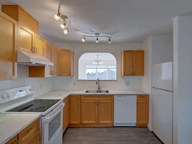 5683 Emily Way, Sechelt, BC, V7Z 0N5 - 17