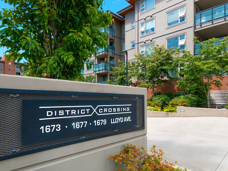 507-1677 Lloyd Avenue, North Vancouver, BC, V7P 0B1 - 3