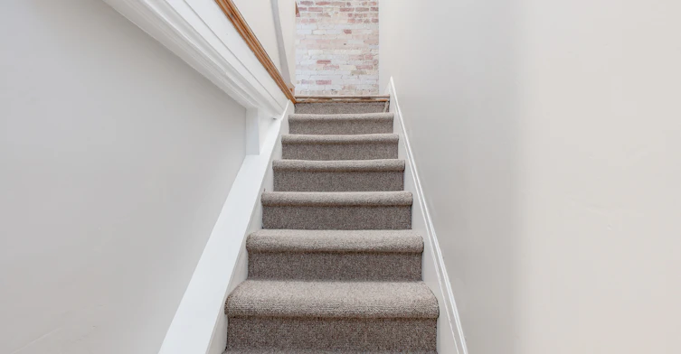 15 Indian Cres Upper Road, Toronto, ON, M6P 2E9 - 3
