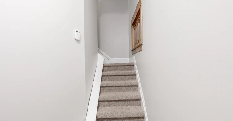 15 Indian Cres Upper Road, Toronto, ON, M6P 2E9 - 25