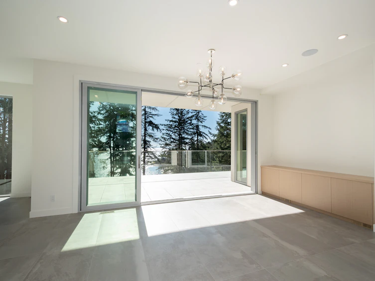 4437 North Piccadilly, West Vancouver, BC, V7W 1C8 - 9