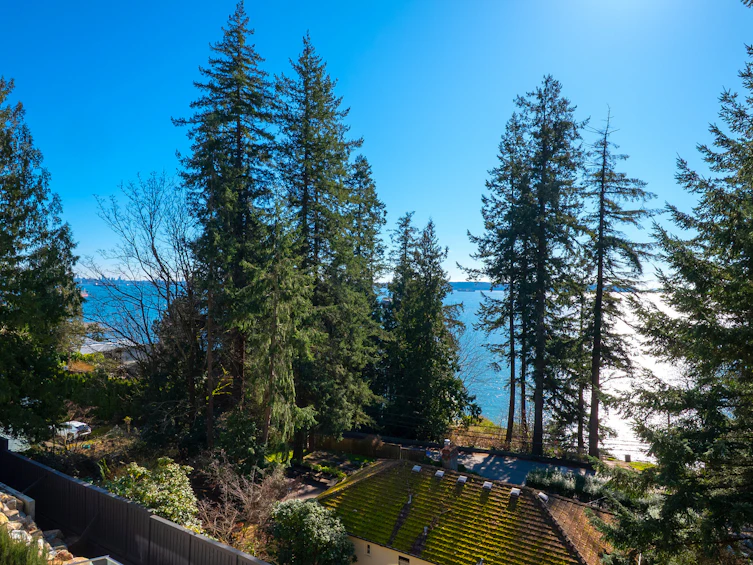 4437 North Piccadilly, West Vancouver, BC, V7W 1C8 - 32