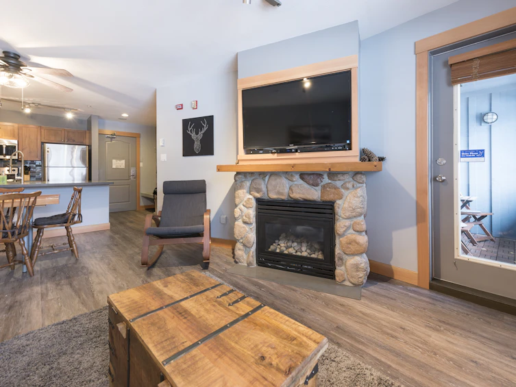 433-4314 Main Street, Whistler, BC, V8E 1A8 - 2