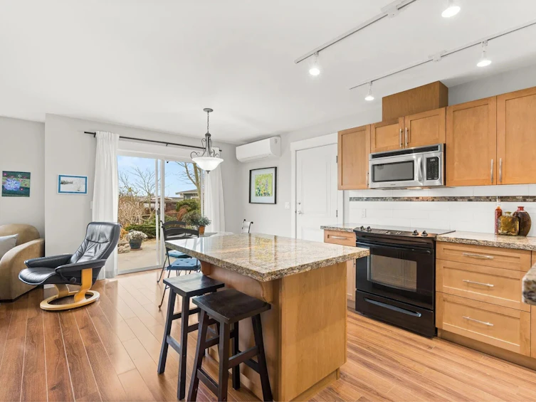 6231 Kevins Road, Sechelt, BC, V7Z 0V2 - 10