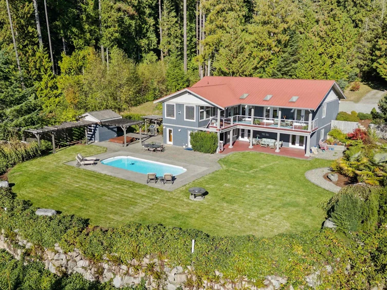 2440 Sunshine Coast Highway, Roberts Creek, BC, V0N 2W5 - 4