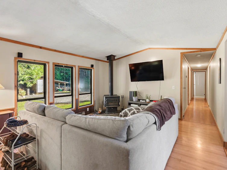 7103 Sechelt Inlet Road, Sechelt, BC, V7Z 0P1 - 13