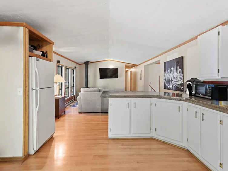 7103 Sechelt Inlet Road, Sechelt, BC, V7Z 0P1 - 10