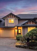 6 15 Helmcken Road