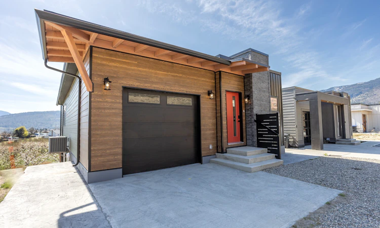 1217 Copper Road